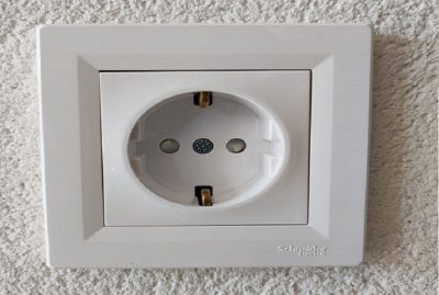 Electricistas en Cobeña